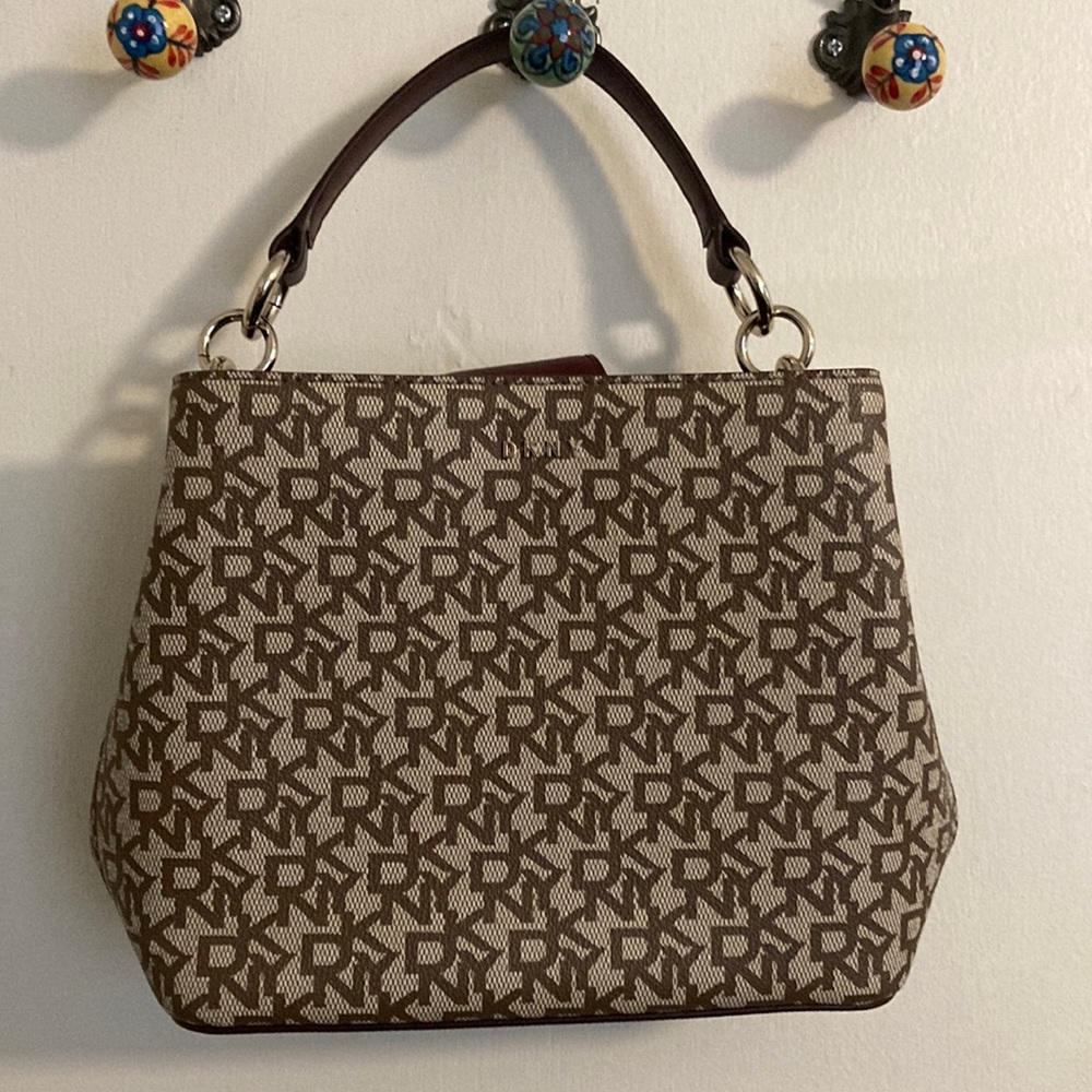 NWOT DKNY Logo Handbag